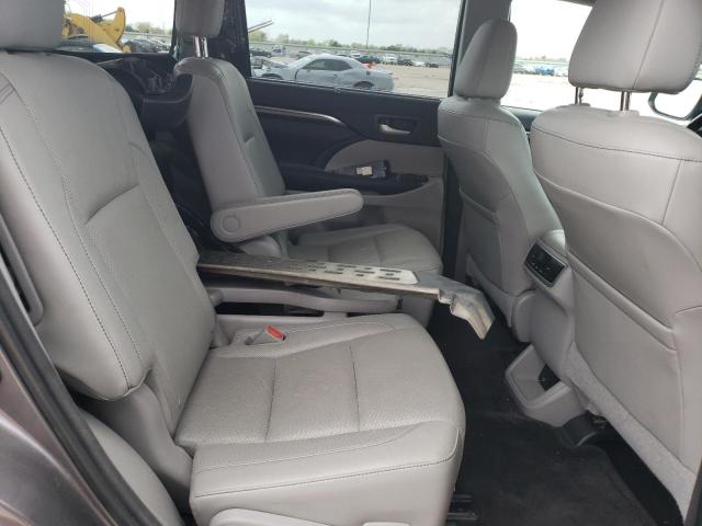 Photo 10 from auction – 2015 TOYOTA HIGHLANDER with VIN 5TDYKRFH3FS041792