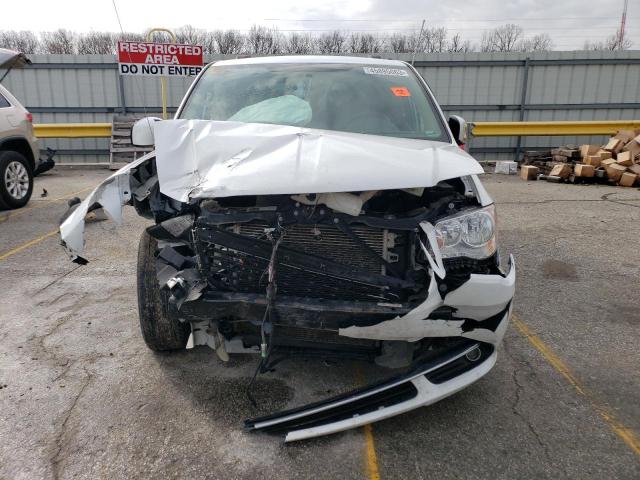 Photo 5 from auction – 2016 CHRYSLER TOWN & COU with VIN 2C4RC1BG7GR119291