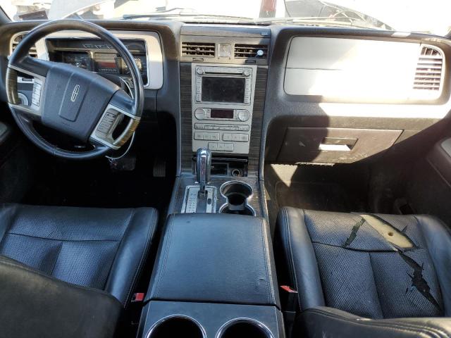 Photo 8 from auction – 2010 LINCOLN NAVIGATOR with VIN 5LMJJ3J50AEJ05485