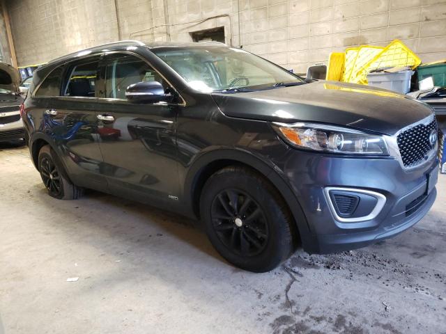 Photo 4 from auction – 2017 KIA SORENTO LX with VIN 5XYPGDA33HG263714