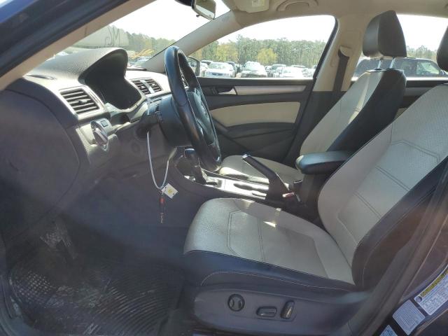 Photo 7 from auction – 2015 VOLKSWAGEN PASSAT SE with VIN 1VWBV7A31FC062037