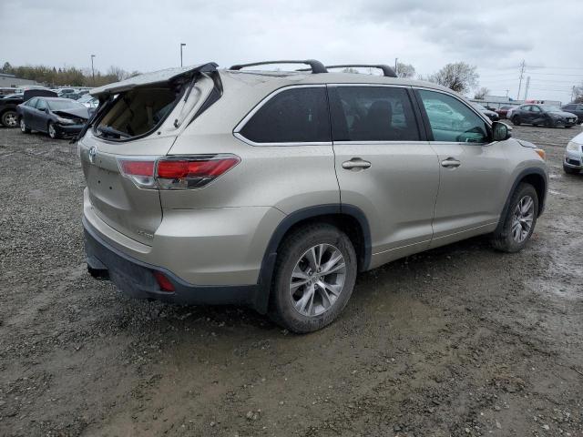 Photo 3 from auction – 2015 TOYOTA HIGHLANDER with VIN 5TDBKRFH9FS200417