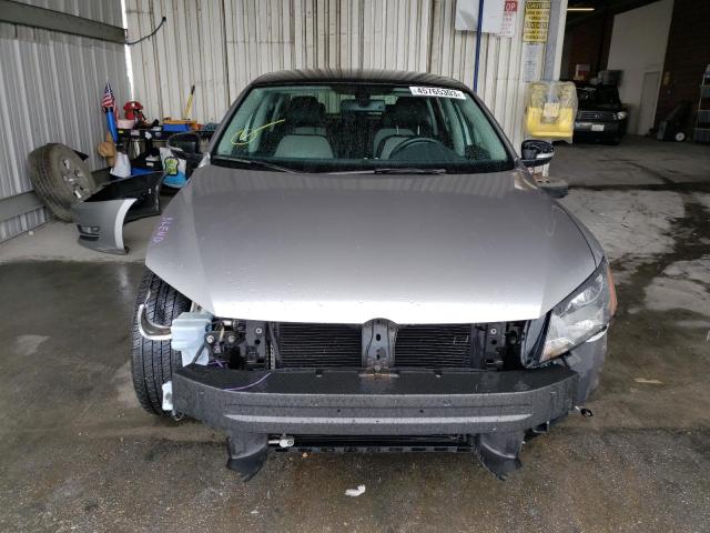 Photo 5 from auction – 2014 VOLKSWAGEN PASSAT SE with VIN 1VWBT7A39EC097073