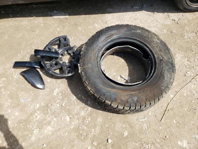 Photo 13 from auction – 2022 TOYOTA 4RUNNER SR with VIN JTEFU5JR9N5272206