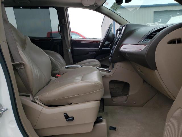 Photo 7 from auction – 2012 CHRYSLER TOWN & COU with VIN 2C4RC1GG9CR307457