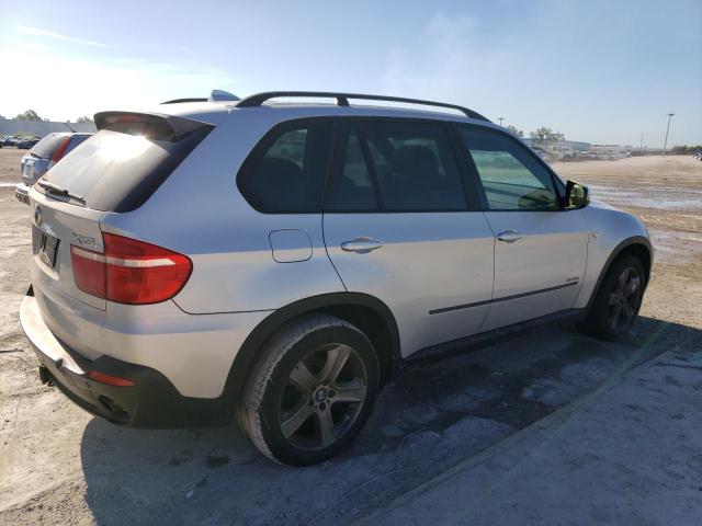 Photo 3 from auction – 2010 BMW X5 XDRIVE3 with VIN 5UXFE4C50AL379526