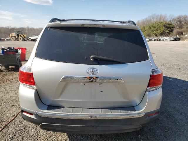 Photo 6 from auction – 2011 TOYOTA HIGHLANDER with VIN 5TDBK3EH8BS070557