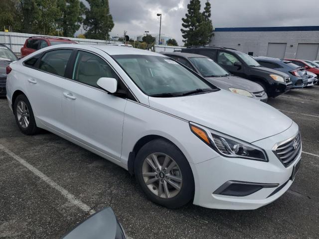 Photo 4 from auction – 2017 HYUNDAI SONATA SE with VIN 5NPE24AF7HH594904