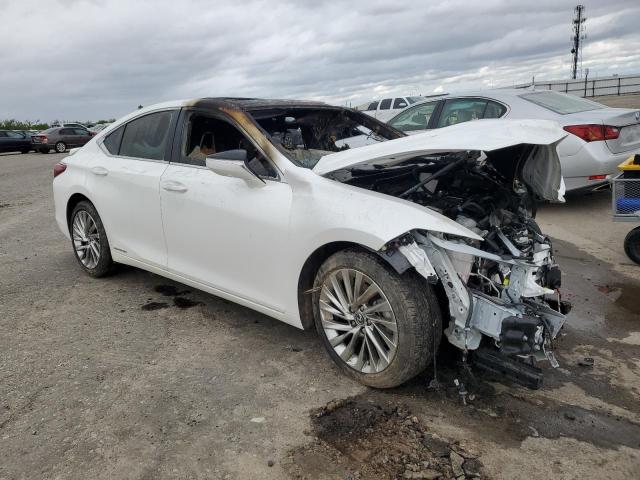 Photo 4 from auction – 2019 LEXUS ES 300H with VIN JTHB21B15K2026677