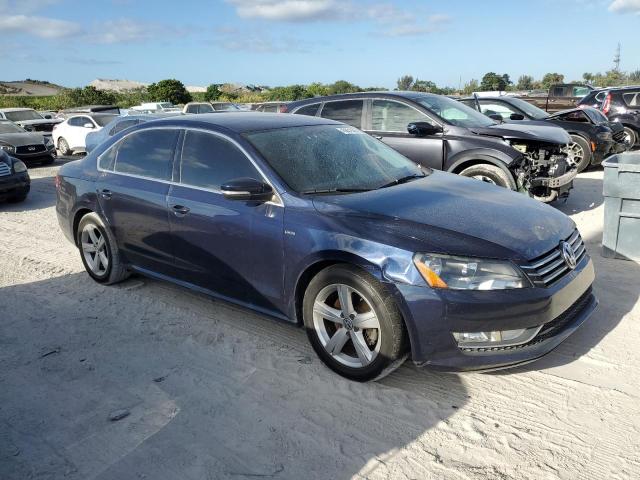 Photo 4 from auction – 2015 VOLKSWAGEN PASSAT S with VIN 1VWAT7A31FC095394