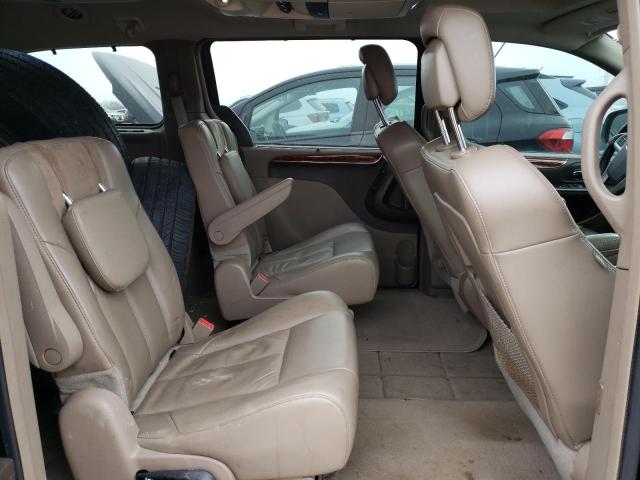 Photo 10 from auction – 2015 CHRYSLER TOWN & COU with VIN 2C4RC1GGXFR590892