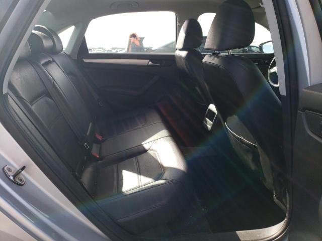 Photo 10 from auction – 2012 VOLKSWAGEN PASSAT SE with VIN 1VWBP7A35CC036952