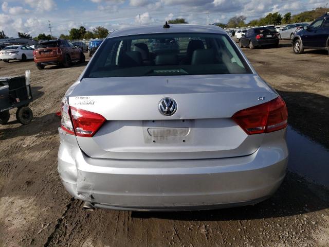 Photo 6 from auction – 2012 VOLKSWAGEN PASSAT SE with VIN 1VWBP7A35CC036952