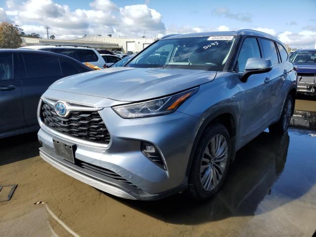 TOYOTA HIGHLANDER 2021 with VIN 5TDEBRCH8MS055093 - Photo from auction