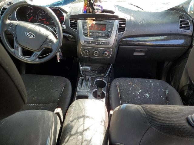 Photo 8 from auction – 2015 KIA SORENTO LX with VIN 5XYKT3A61FG602722