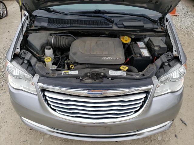 Photo 12 from auction – 2016 CHRYSLER TOWN & COU with VIN 2C4RC1BG8GR232165