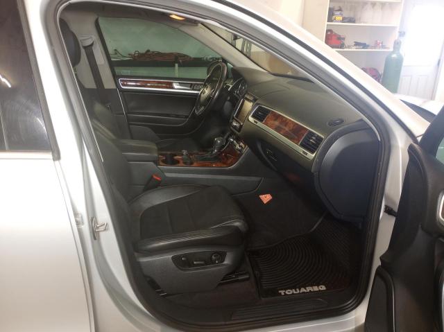 Photo 5 from auction – 2012 VOLKSWAGEN TOUAREG V6 with VIN WVGFK9BP5CD005402
