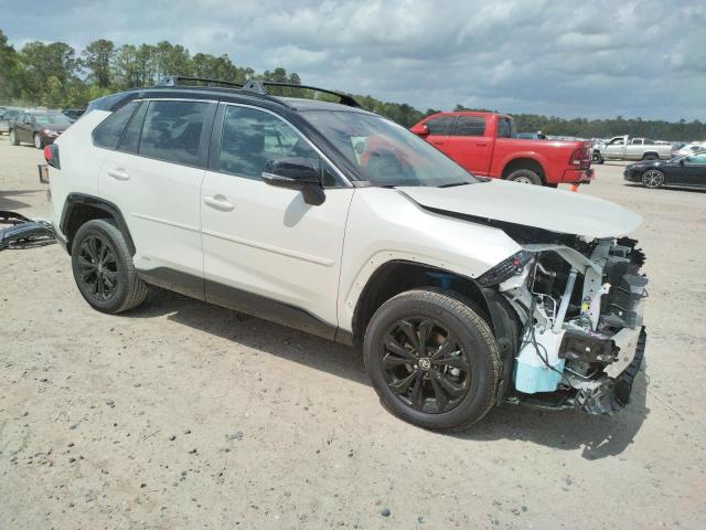 Photo 4 from auction – 2022 TOYOTA RAV4 XSE with VIN 2T3E6RFV7NW033396