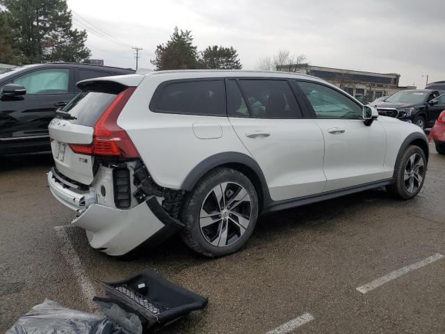 Photo 3 from auction – 2021 VOLVO V60 CROSS with VIN YV4102WK0M1077909