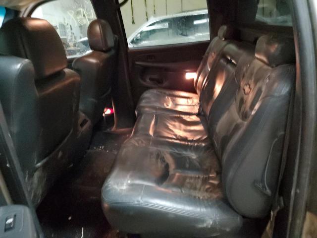 Photo 10 from auction – 2002 CHEVROLET AVALANCHE with VIN 3GNGK23G22G306023