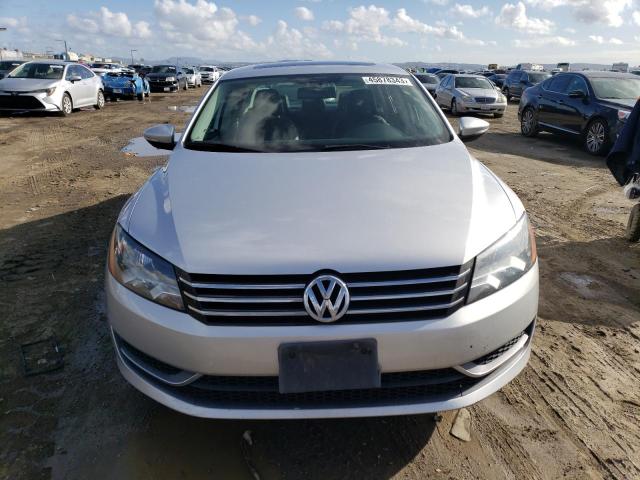 Photo 5 from auction – 2012 VOLKSWAGEN PASSAT SE with VIN 1VWBP7A35CC036952