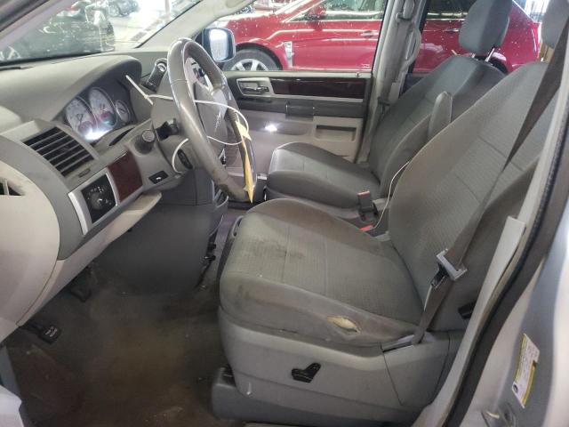 Photo 7 from auction – 2010 CHRYSLER TOWN & COU with VIN 2A4RR5D17AR421227