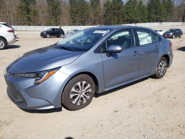 TOYOTA COROLLA LE 2022 with VIN JTDEAMDE9N3003016 - Photo from auction