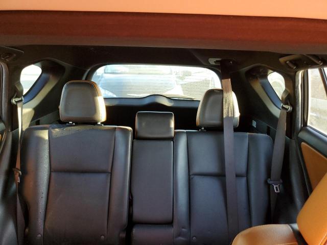 Photo 10 from auction – 2016 TOYOTA RAV4 SE with VIN JTMNFREV4GJ066553