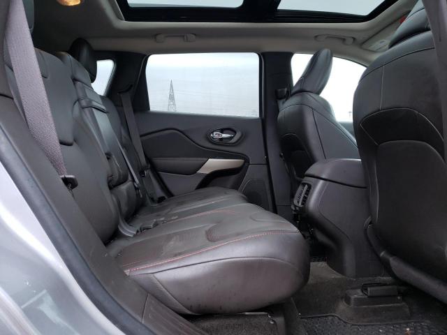 Photo 11 from auction – 2018 JEEP CHEROKEE T with VIN 1C4PJMBX9JD594806