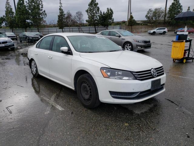 Photo 4 from auction – 2013 VOLKSWAGEN PASSAT S with VIN 1VWAP7A3XDC042582