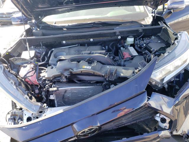 Photo 11 from auction – 2019 TOYOTA RAV4 XLE with VIN JTMP1RFV1KD009661