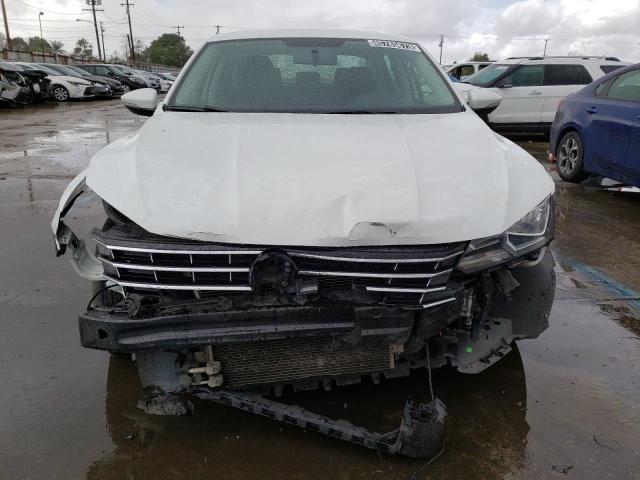 Photo 5 from auction – 2017 VOLKSWAGEN PASSAT S with VIN 1VWAT7A3XHC007347