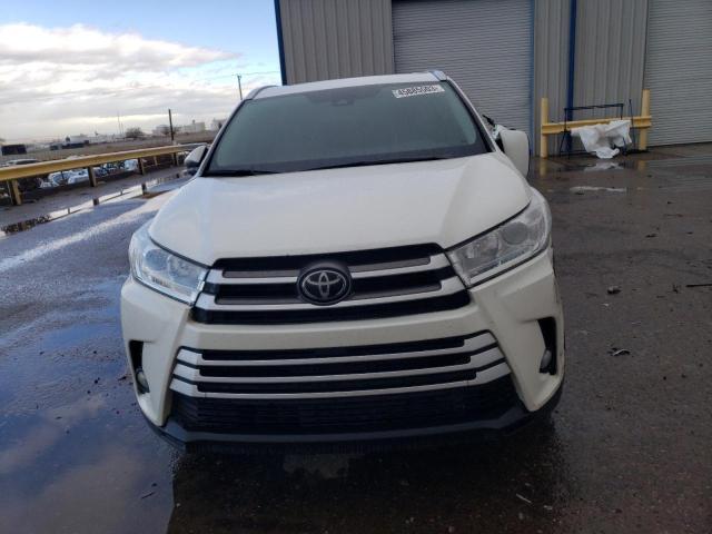 Photo 5 from auction – 2018 TOYOTA HIGHLANDER with VIN 5TDJZRFH1JS853579