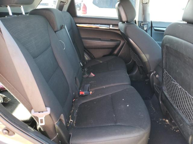 Photo 11 from auction – 2014 KIA SORENTO LX with VIN 5XYKT3A69EG425979