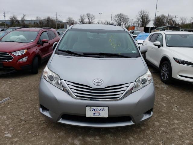 Photo 5 from auction – 2017 TOYOTA SIENNA LE with VIN 5TDKZ3DC9HS829386