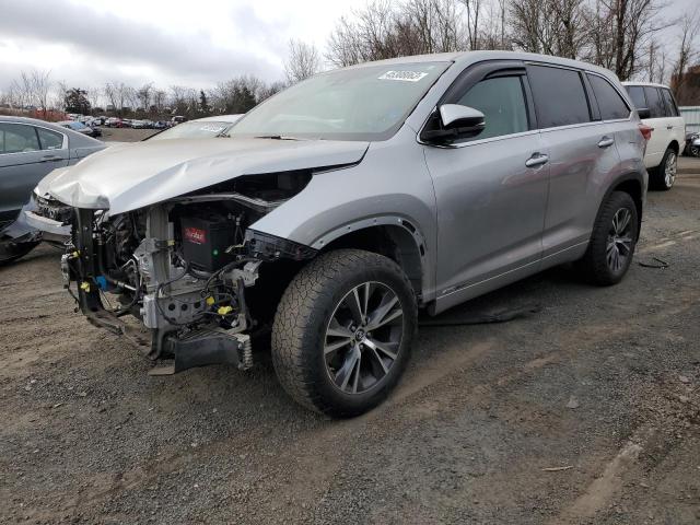 TOYOTA HIGHLANDER 2017 with VIN 5TDBZRFH6HS403487 - Photo from auction