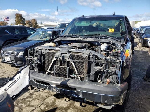 Photo 5 from auction – 2004 CHEVROLET SILVERADO with VIN 2GCEC19TX41362699