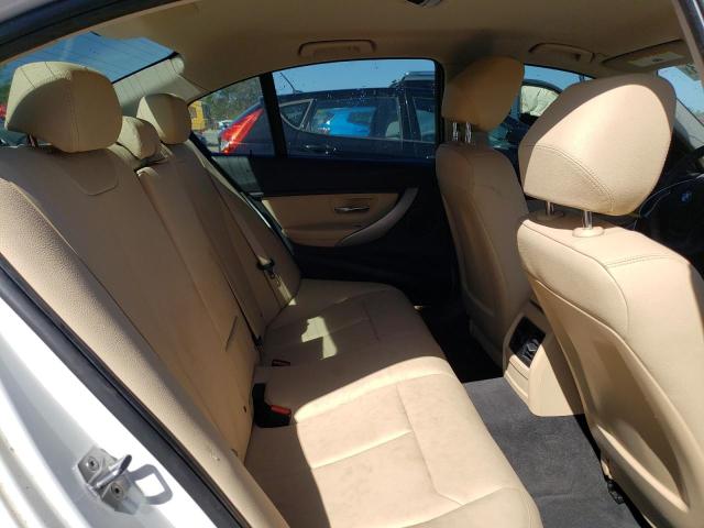 Photo 10 from auction – 2017 BMW 320 I with VIN WBA8E1G50HNU14547