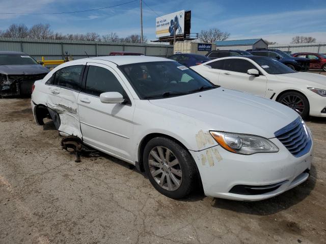 Photo 4 from auction – 2013 CHRYSLER 200 TOURIN with VIN 1C3CCBBG1DN711164