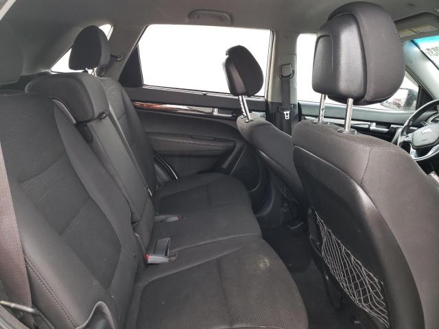 Photo 11 from auction – 2015 KIA SORENTO LX with VIN 5XYKTCA62FG561887