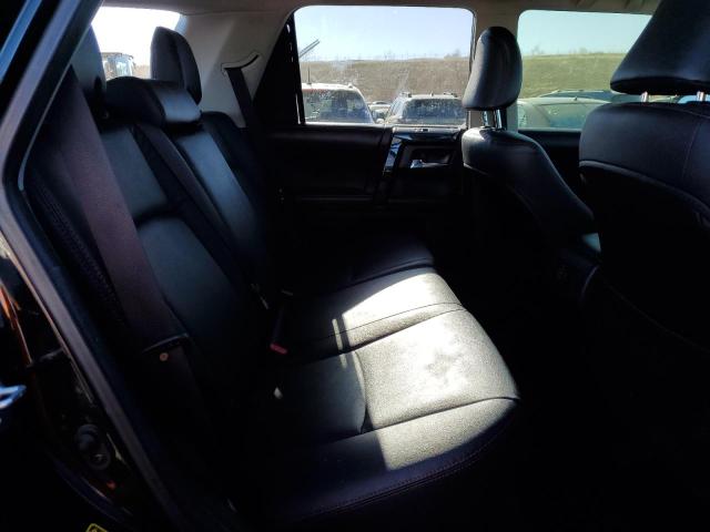 Photo 11 from auction – 2018 TOYOTA 4RUNNER SR with VIN JTEBU5JR2J5500636