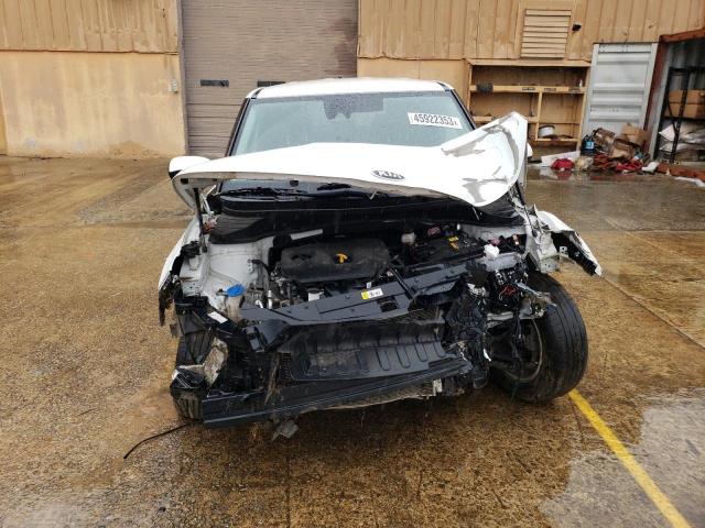 Photo 5 from auction – 2020 KIA SOUL LX with VIN KNDJ23AUXL7004974