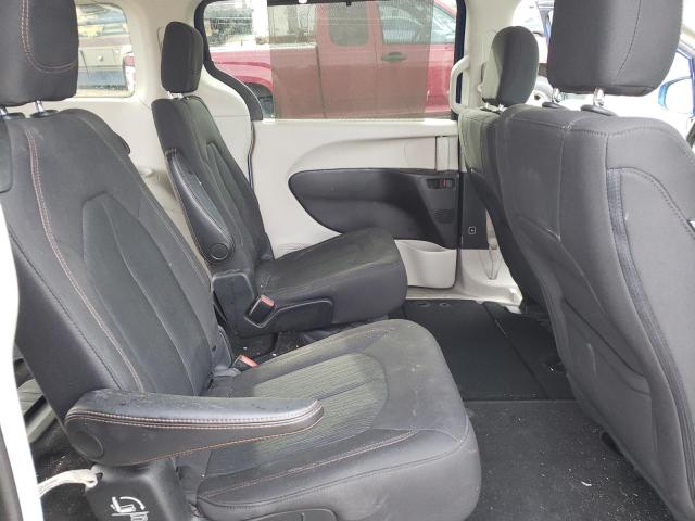 Photo 11 from auction – 2019 CHRYSLER PACIFICA T with VIN 2C4RC1FG2KR628594