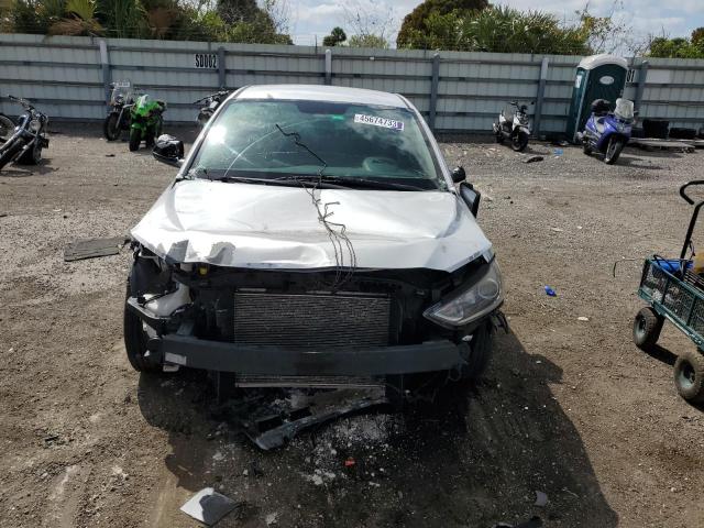Photo 5 from auction – 2017 HYUNDAI ELANTRA SE with VIN 5NPD74LF2HH183632