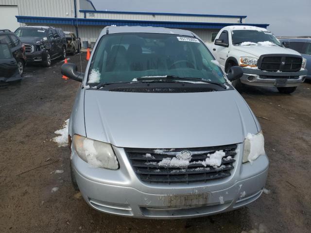 Photo 5 from auction – 2005 CHRYSLER TOWN & COU with VIN 1C4GP45R75B417152