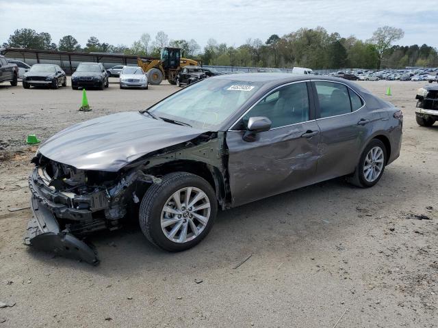 Photo 1 from auction – 2022 TOYOTA CAMRY LE with VIN 4T1C11AK2NU679796