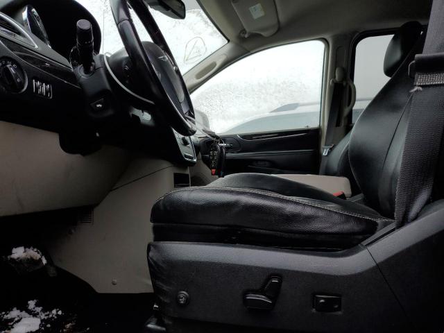 Photo 7 from auction – 2012 CHRYSLER TOWN & COU with VIN 2C4RC1CGXCR124655
