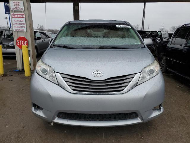 Photo 5 from auction – 2014 TOYOTA SIENNA XLE with VIN 5TDYK3DC1ES411625