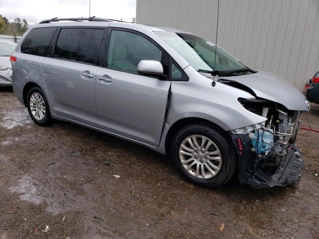 Photo 4 from auction – 2013 TOYOTA SIENNA XLE with VIN 5TDYK3DC5DS366882