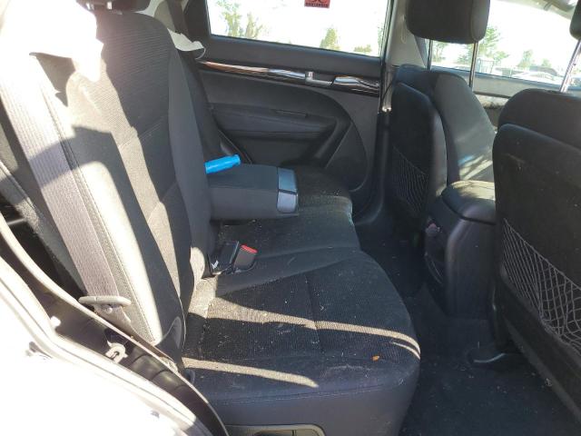 Photo 11 from auction – 2015 KIA SORENTO LX with VIN 5XYKT3A61FG602722
